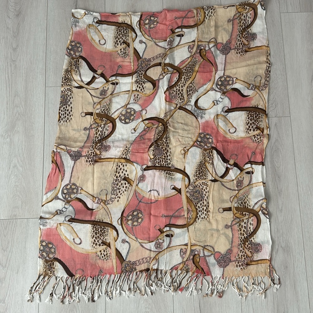 Cache print scarf - Picture 8 of 9